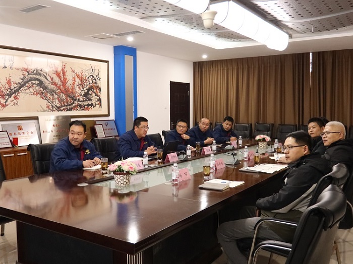 山東卡特重工機(jī)械有限公司劉總一行蒞臨力克川參觀交流 (1).JPG 山東卡特重工機(jī)械有限公司劉總一行蒞臨力克川參觀交流 (1).JPG