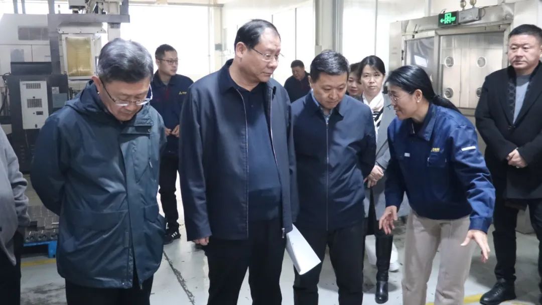 1741566695121712.jpg 區委統戰部副部長郭可超一行蒞臨力克川液壓參觀指導3.jpg